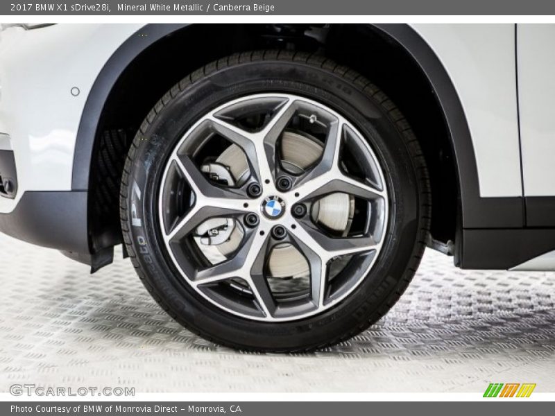 Mineral White Metallic / Canberra Beige 2017 BMW X1 sDrive28i