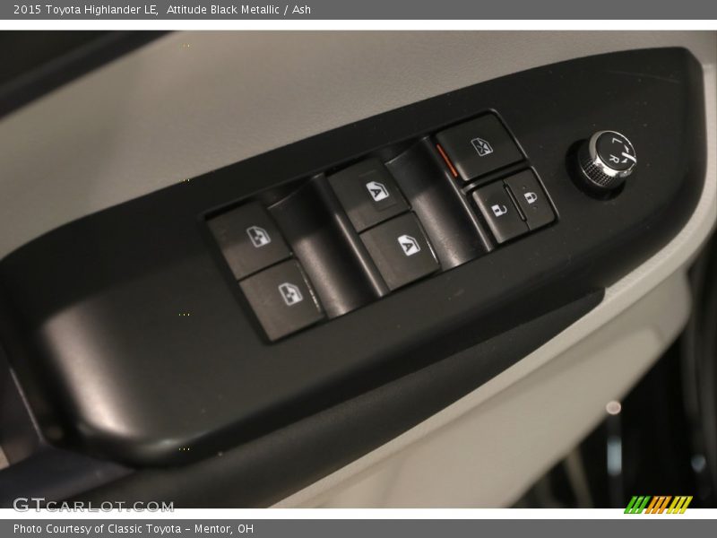 Attitude Black Metallic / Ash 2015 Toyota Highlander LE