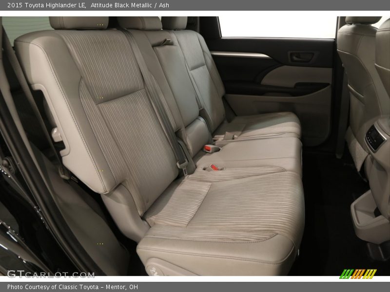 Attitude Black Metallic / Ash 2015 Toyota Highlander LE