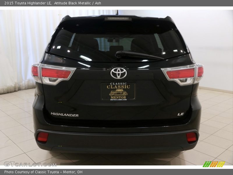 Attitude Black Metallic / Ash 2015 Toyota Highlander LE