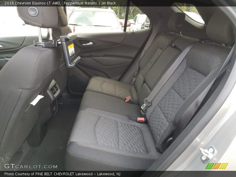 Pepperdust Metallic / Jet Black 2018 Chevrolet Equinox LT AWD