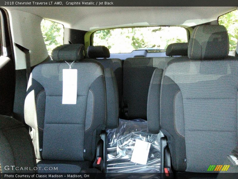 Graphite Metallic / Jet Black 2018 Chevrolet Traverse LT AWD