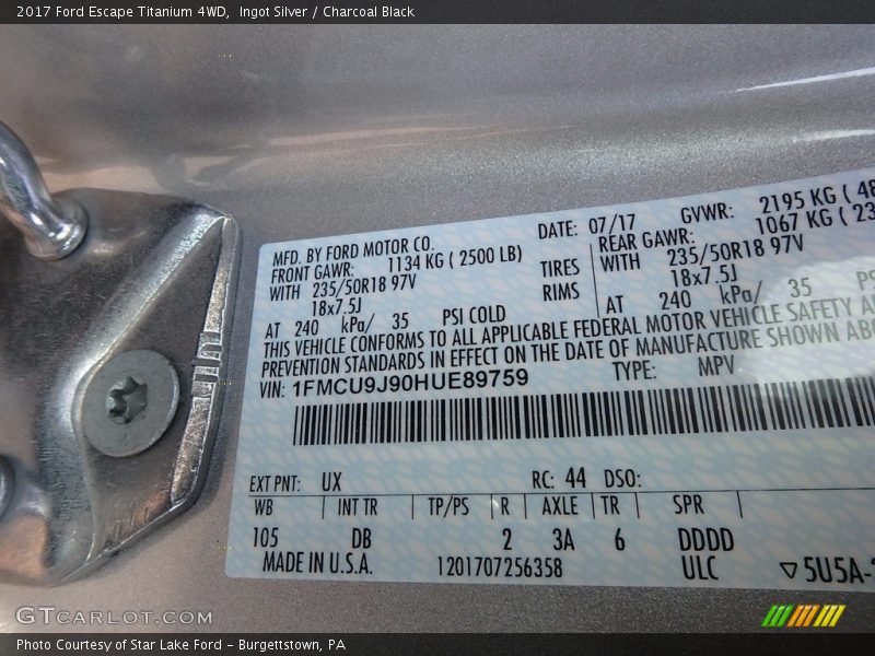 Ingot Silver / Charcoal Black 2017 Ford Escape Titanium 4WD