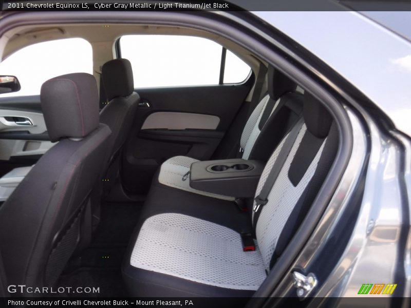 Cyber Gray Metallic / Light Titanium/Jet Black 2011 Chevrolet Equinox LS