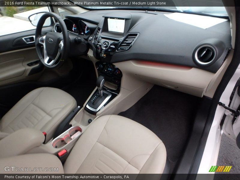 White Platinum Metallic Tri-coat / Medium Light Stone 2016 Ford Fiesta Titanium Hatchback