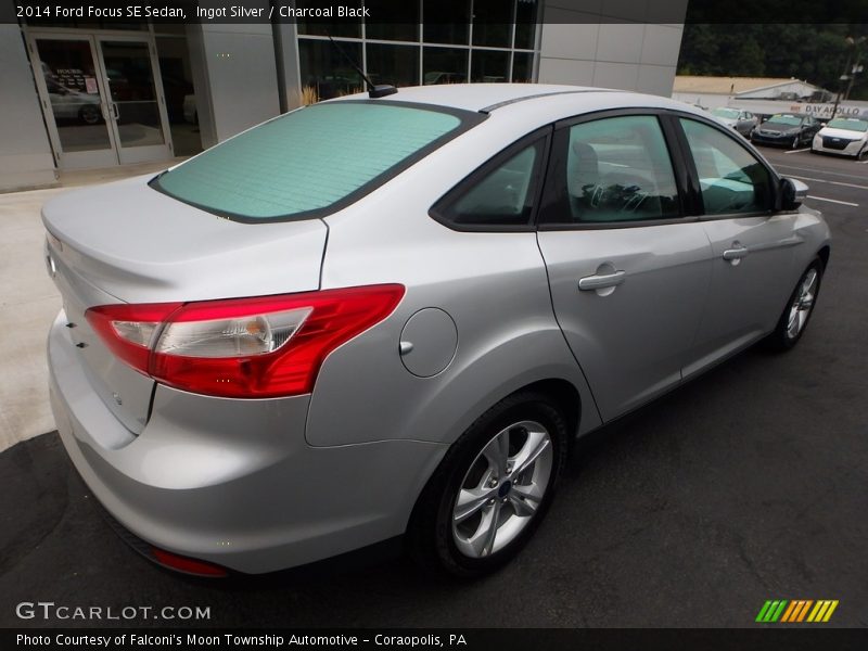 Ingot Silver / Charcoal Black 2014 Ford Focus SE Sedan