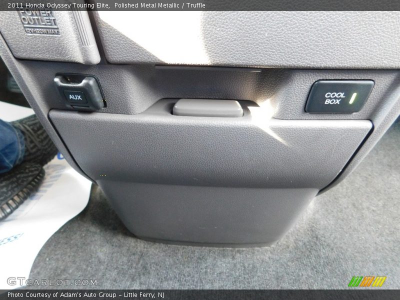 Polished Metal Metallic / Truffle 2011 Honda Odyssey Touring Elite