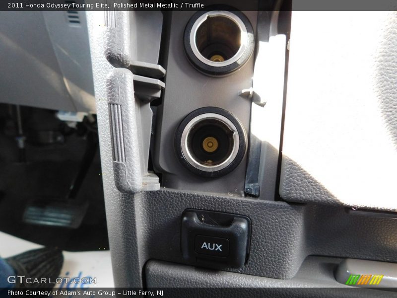 Polished Metal Metallic / Truffle 2011 Honda Odyssey Touring Elite