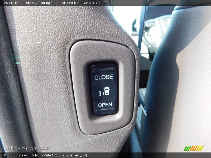 Polished Metal Metallic / Truffle 2011 Honda Odyssey Touring Elite
