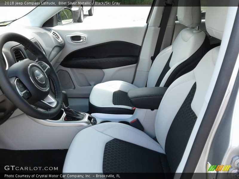  2018 Compass Latitude Black/Ski Gray Interior