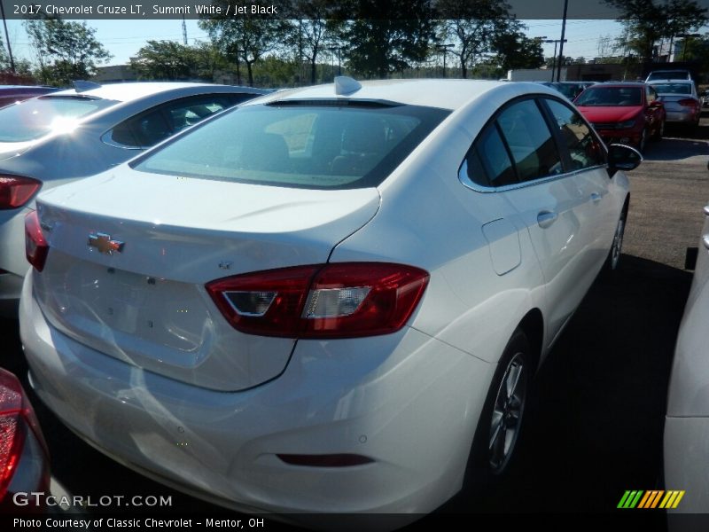 Summit White / Jet Black 2017 Chevrolet Cruze LT