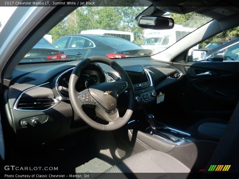 Summit White / Jet Black 2017 Chevrolet Malibu LT
