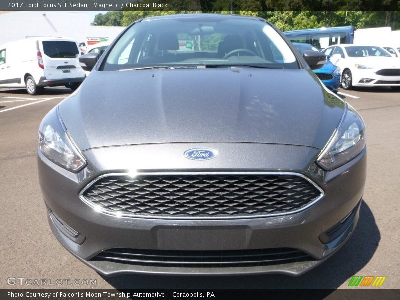 Magnetic / Charcoal Black 2017 Ford Focus SEL Sedan