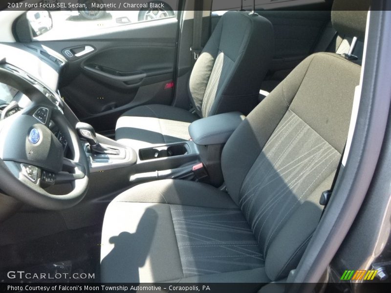Magnetic / Charcoal Black 2017 Ford Focus SEL Sedan