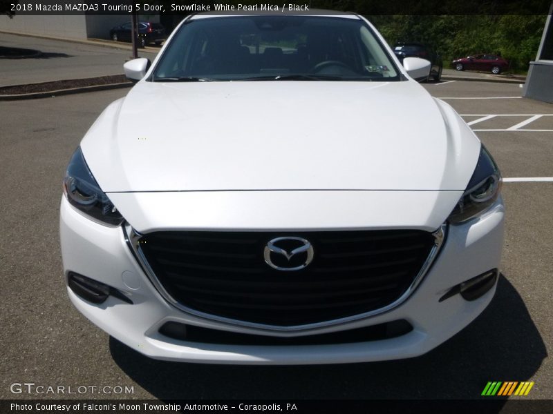 Snowflake White Pearl Mica / Black 2018 Mazda MAZDA3 Touring 5 Door