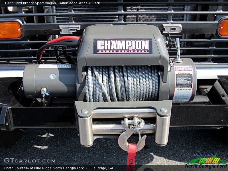Wimbledon White / Black 1972 Ford Bronco Sport Wagon