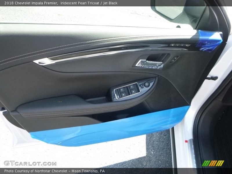 Iridescent Pearl Tricoat / Jet Black 2018 Chevrolet Impala Premier