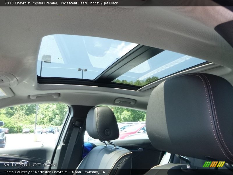 Iridescent Pearl Tricoat / Jet Black 2018 Chevrolet Impala Premier