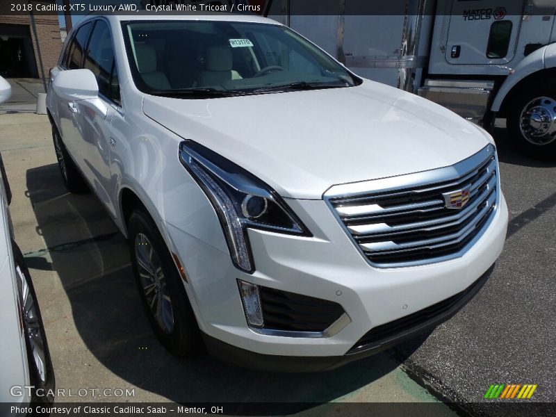 Front 3/4 View of 2018 XT5 Luxury AWD