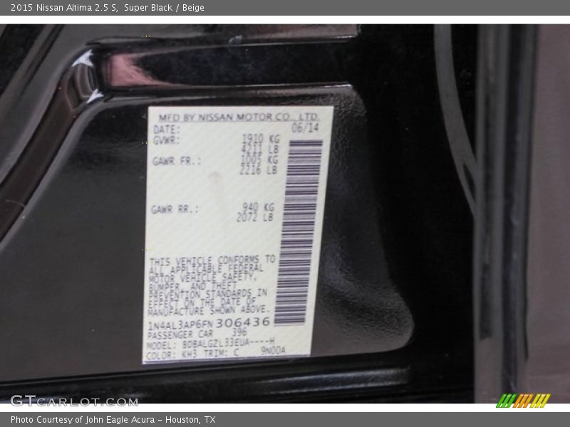 Super Black / Beige 2015 Nissan Altima 2.5 S