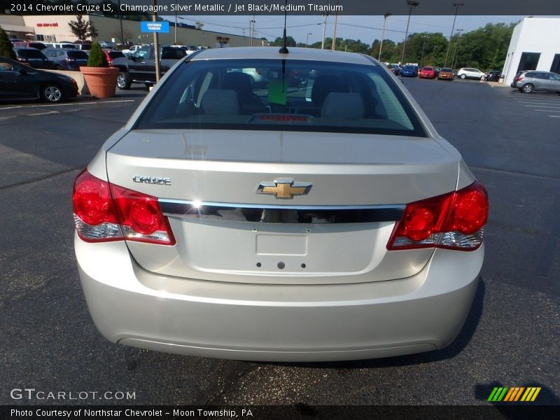 Champagne Silver Metallic / Jet Black/Medium Titanium 2014 Chevrolet Cruze LS