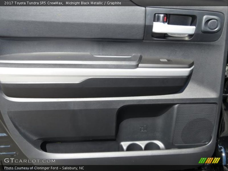 Midnight Black Metallic / Graphite 2017 Toyota Tundra SR5 CrewMax