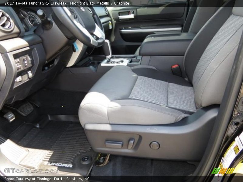 Midnight Black Metallic / Graphite 2017 Toyota Tundra SR5 CrewMax