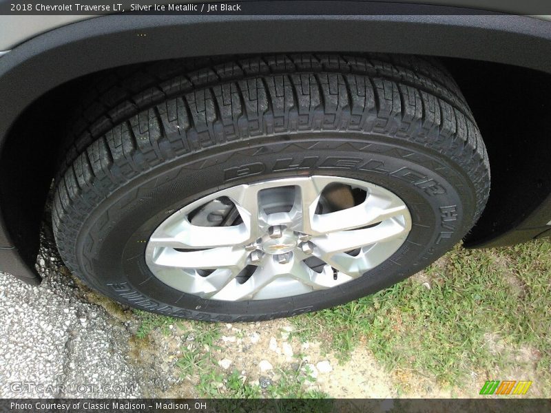 Silver Ice Metallic / Jet Black 2018 Chevrolet Traverse LT