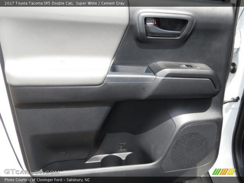 Super White / Cement Gray 2017 Toyota Tacoma SR5 Double Cab