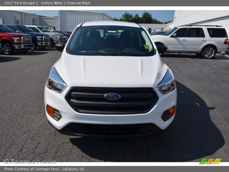 Oxford White / Charcoal Black 2017 Ford Escape S
