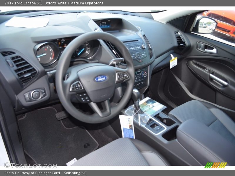 Oxford White / Medium Light Stone 2017 Ford Escape SE