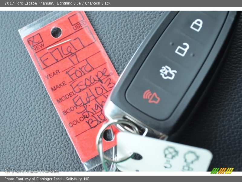 Lightning Blue / Charcoal Black 2017 Ford Escape Titanium