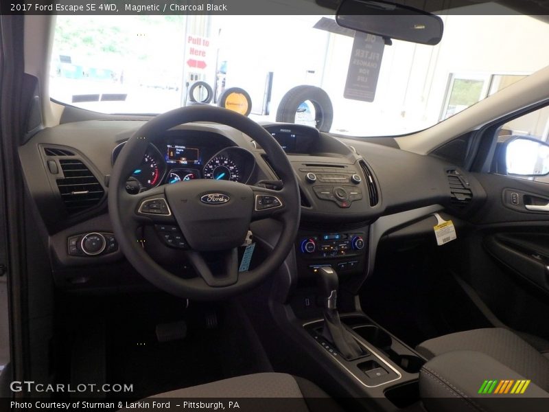 Magnetic / Charcoal Black 2017 Ford Escape SE 4WD