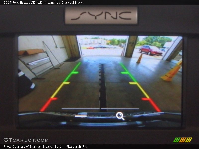 Magnetic / Charcoal Black 2017 Ford Escape SE 4WD