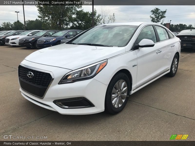 Diamond White Pearl / Beige 2017 Hyundai Sonata SE Hybrid
