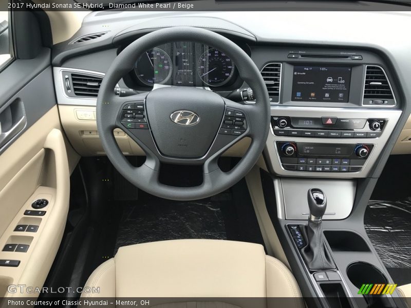 Diamond White Pearl / Beige 2017 Hyundai Sonata SE Hybrid