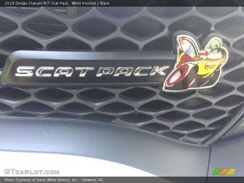 White Knuckle / Black 2018 Dodge Charger R/T Scat Pack