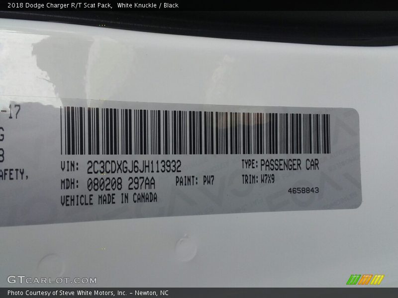 White Knuckle / Black 2018 Dodge Charger R/T Scat Pack