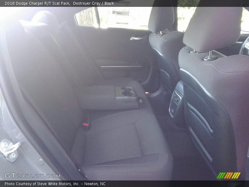 Destroyer Gray / Black 2018 Dodge Charger R/T Scat Pack