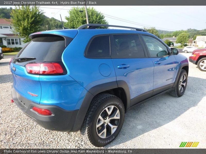Hydro Blue Pearl / Black 2017 Jeep Cherokee Trailhawk 4x4