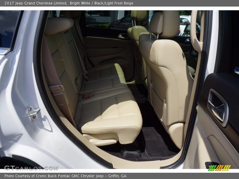 Bright White / Black/Light Frost Beige 2017 Jeep Grand Cherokee Limited