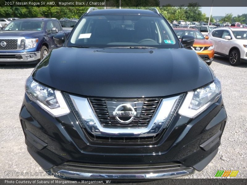Magnetic Black / Charcoal 2017 Nissan Rogue SV AWD