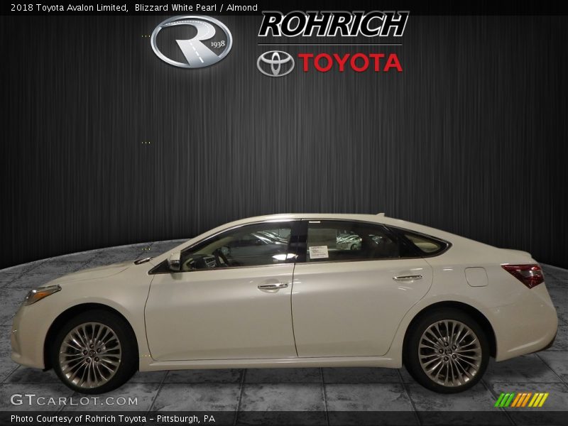 Blizzard White Pearl / Almond 2018 Toyota Avalon Limited