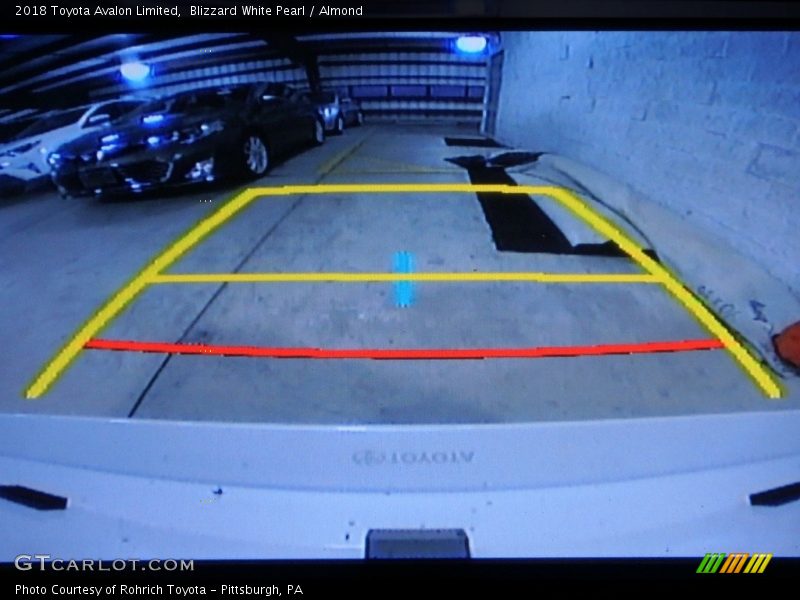 Blizzard White Pearl / Almond 2018 Toyota Avalon Limited