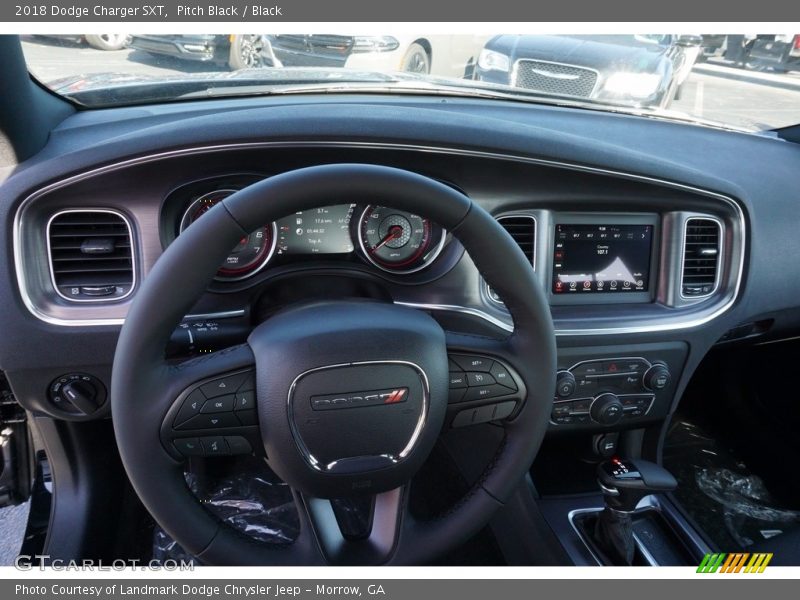 Pitch Black / Black 2018 Dodge Charger SXT
