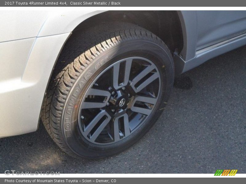 Classic Silver Metallic / Black 2017 Toyota 4Runner Limited 4x4