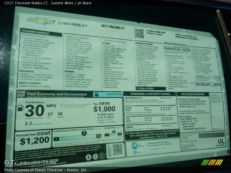 Summit White / Jet Black 2017 Chevrolet Malibu LT