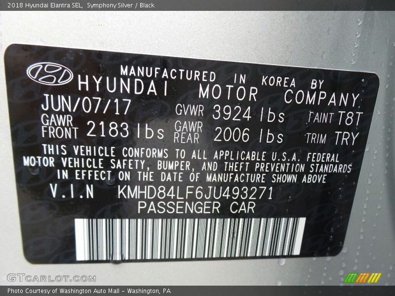 Symphony Silver / Black 2018 Hyundai Elantra SEL