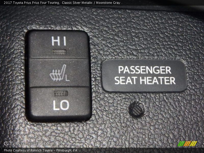 Classic Silver Metallic / Moonstone Gray 2017 Toyota Prius Prius Four Touring