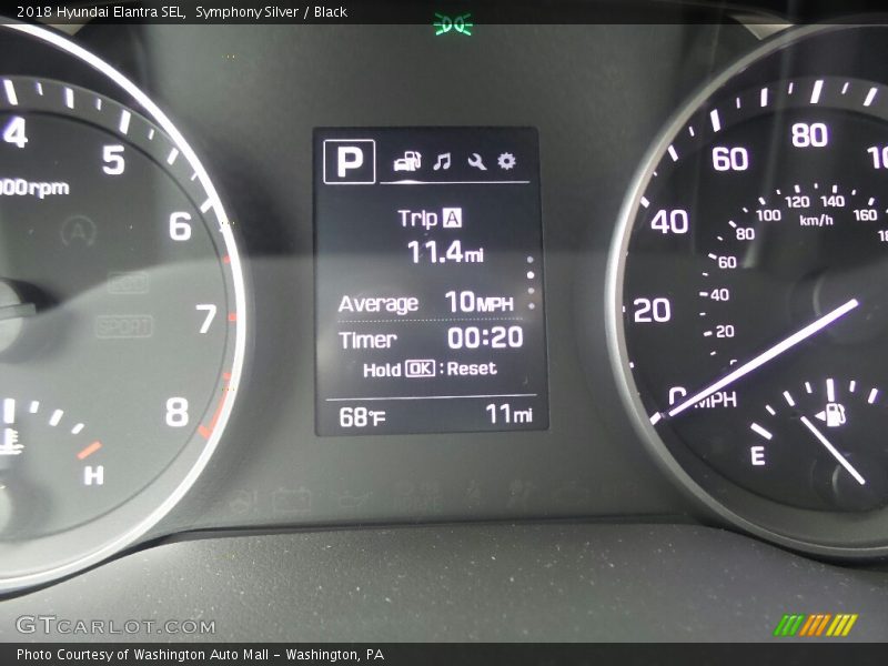 Symphony Silver / Black 2018 Hyundai Elantra SEL